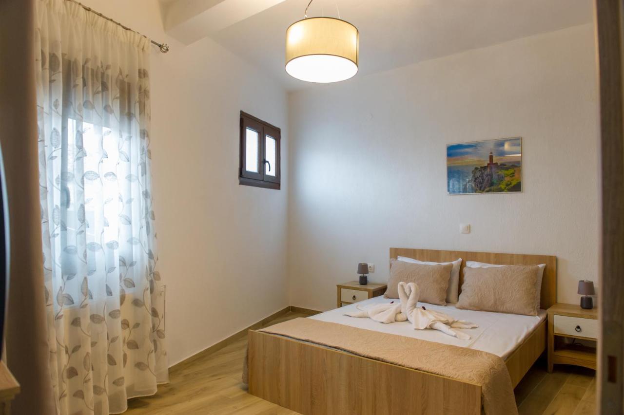 To Petrino Holidays House Metagkitsi Exterior foto